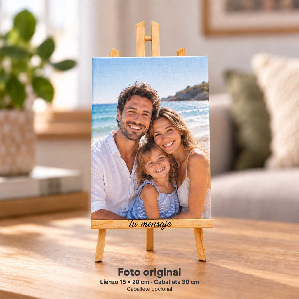 Foto di famiglia stampata su tela di 15 × 20 cm su un cavalletto di 30 cm con un messaggio inciso sulla traversa