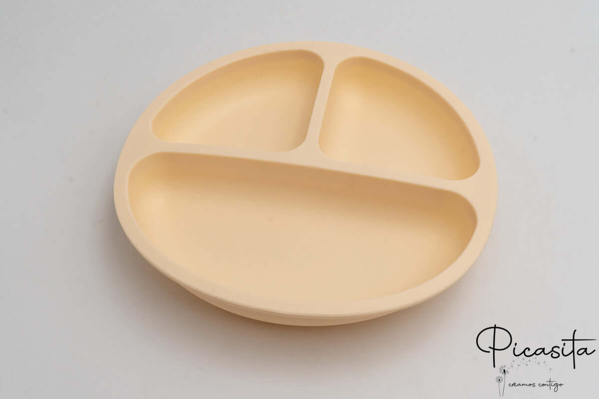Piatto in silicone con ventose