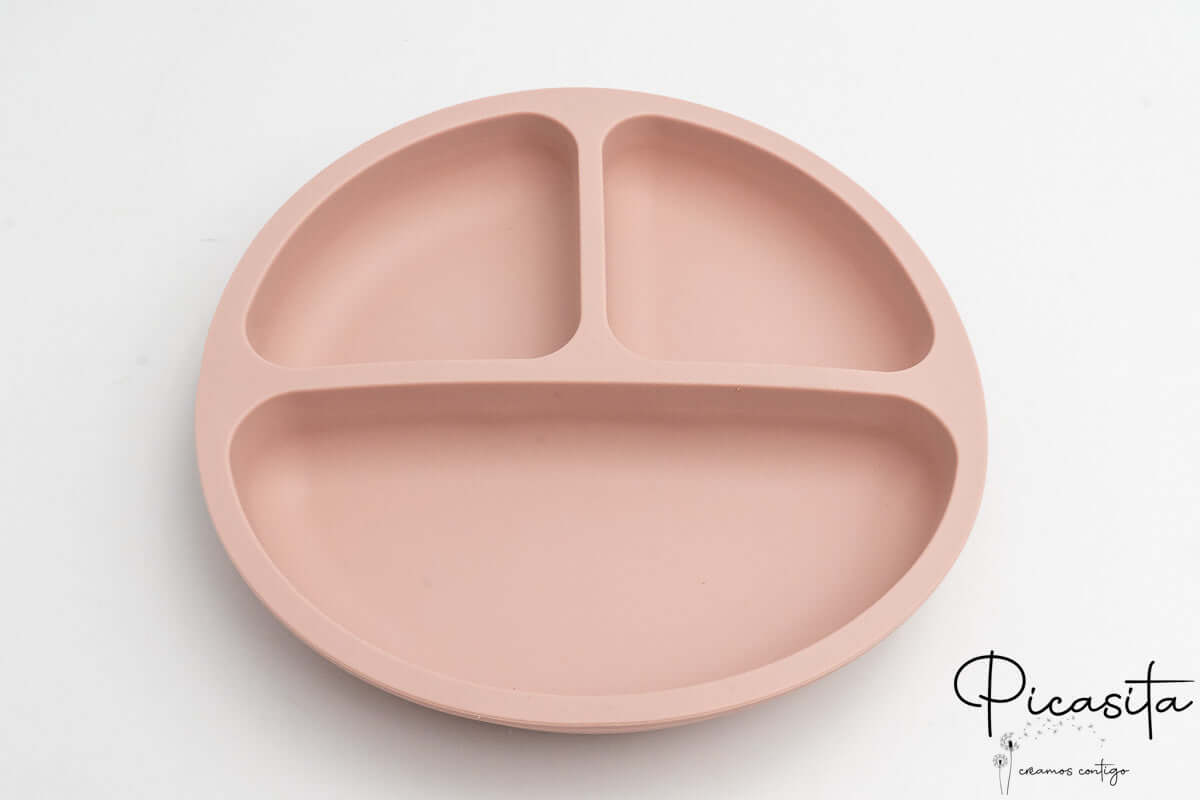 Piatto in silicone con ventose