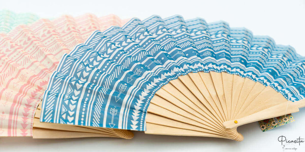 Abanicos de Madera y Tela Estampados Personalizados