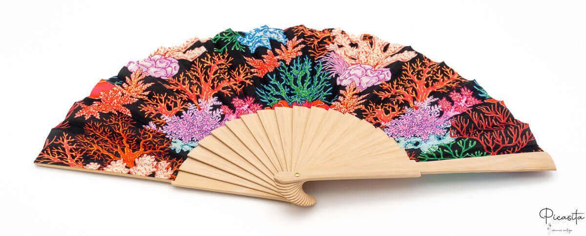 abanicos_de_madera_y_tela_estampados_personalizados