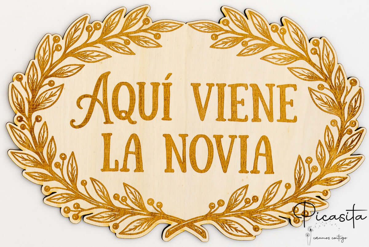 Cartel Aqui Viene la Novia