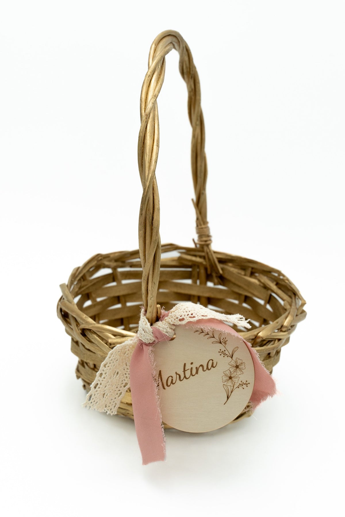 Cesto dorato con manico alto, fiocco rosa e il nome Martina