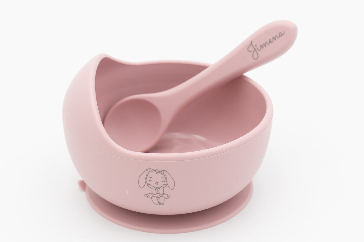 Ciotola rosa con disegno e cucchiaio con nome