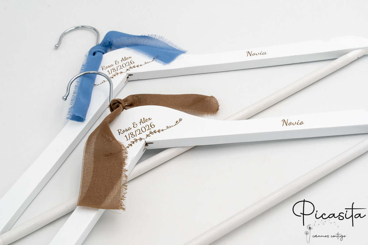 Percha Personalizada para Novios