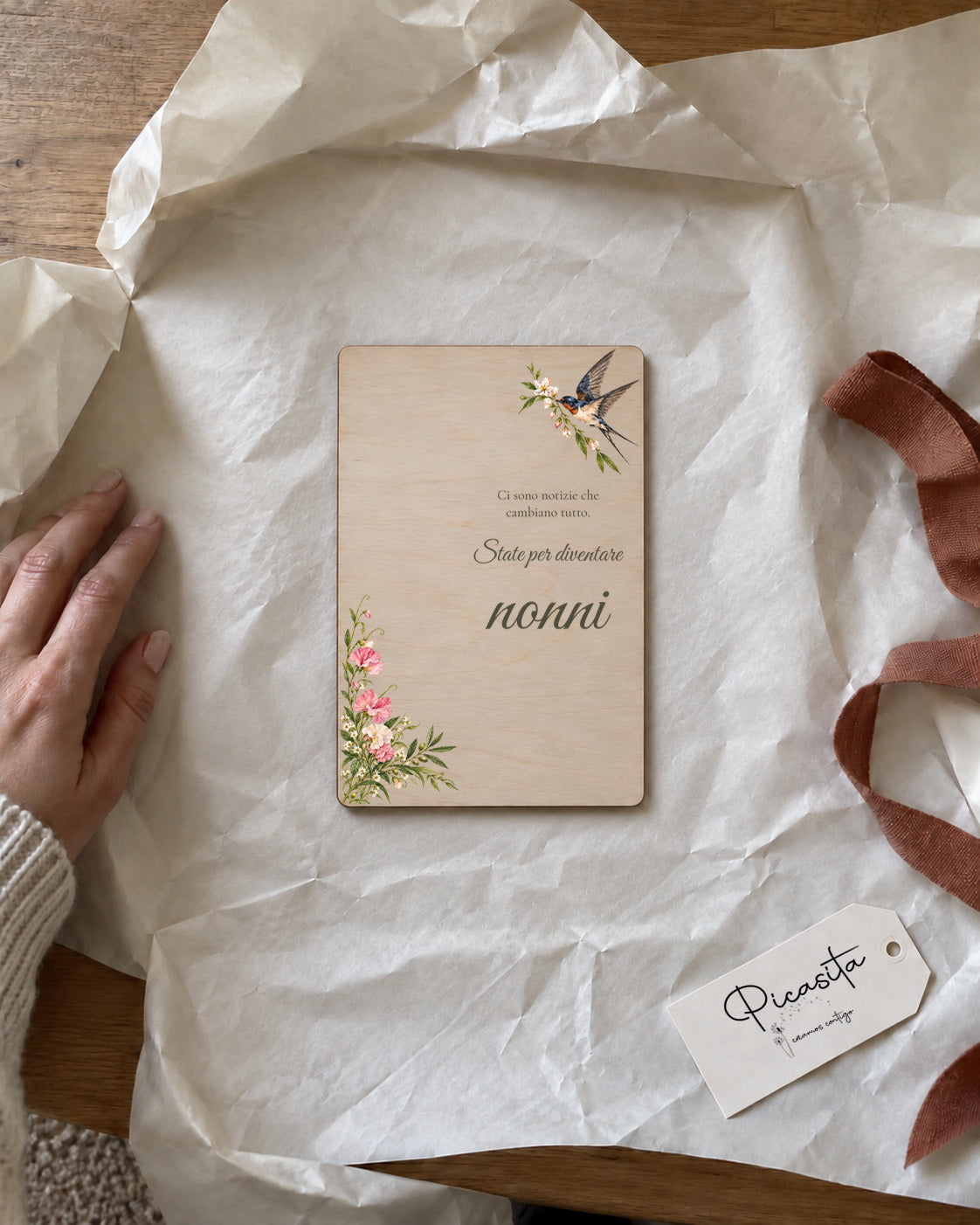 Anteprima simulata: Botanica su Compensato, 10 × 15 cm, senza ecografia. Scena regalo.