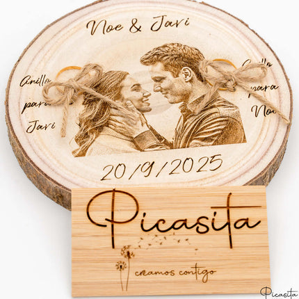 porta_alianzas_de_madera_natural_personalizado