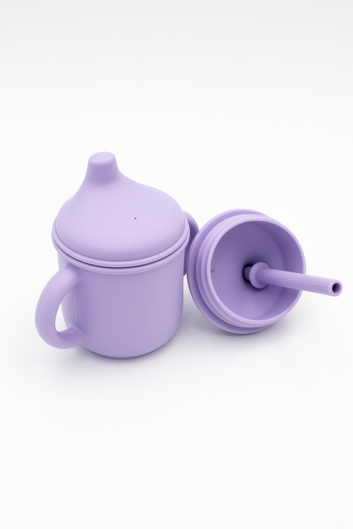 Bicchiere lilla per bambini con coperchio a beccuccio e coperchio per cannuccia