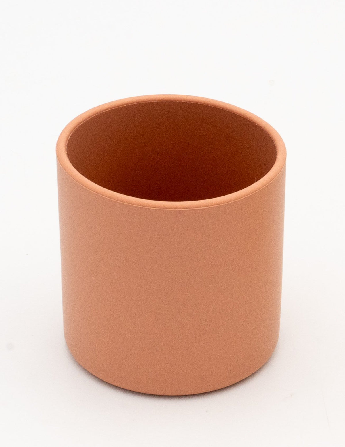 Bicchiere in silicone color argilla senza incisione visibile